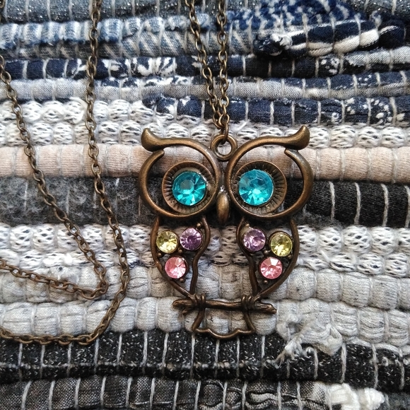 Vintage Jewelry - Antique Brass Owl Statement Necklace